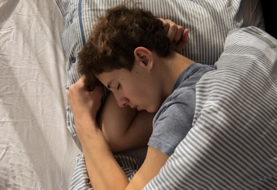 How to Sleep After a Concussion